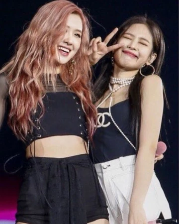 pics Jennie Kim Rose Blackpink Cute chaennie black pink wiki fandom