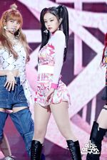 Jennie Ddu-Du Ddu-Du Music Core 180707 1