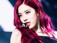 Rosé Ddu-Du Ddu-Du Inkigayo 180708 1