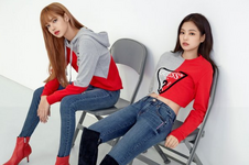 Jennie and Lisa for GUESS 2018 3