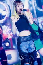 Lisa Boombayah Inkigayo 2