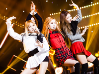 BLACKPINK PWF November Inkigayo 3