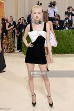 Rosé Met Gala 2021 10