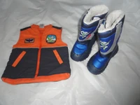 An orange vest and a pair of blue boots.