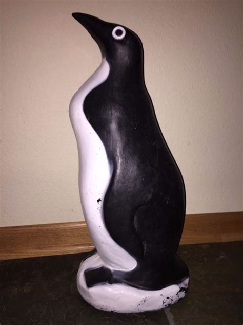 Blow Mold Penguin With Red Christmas Bow Lighted Union Products U.S.A. 