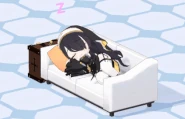 Hinata's halo appearing and disappearing while resting in her cafe furniture interaction