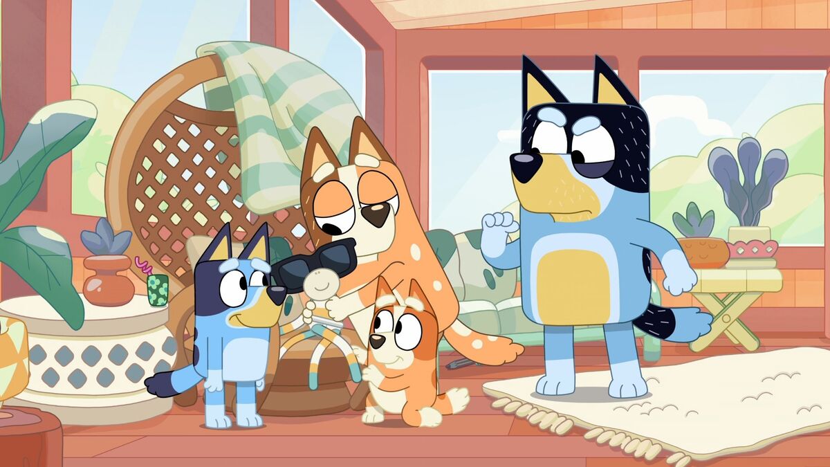 Bluey : Papa met Bingo et Bluey au lit - Papa met Bingo et Bluey au lit  (S01E51), sur Disney Junior le