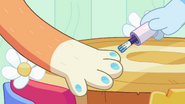 Bluey paints Chilli's nails.