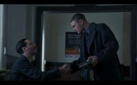 Richard Harrow meets with Jimmy Darmody.