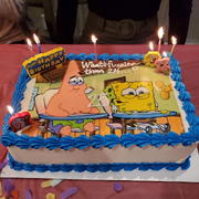 Pastel de cumpleaños número 25, publicado por el usuario de Reddit u/linlins13 en r/spongebob.