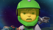 BoBoiBoy Daun dengan helmet