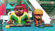 Gopal dan BoBoiBoy saat istirahat