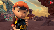 Ochobot dan BoBoiBoy berpandangan