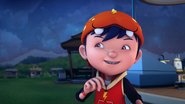 BoBoiBoy tersenyum