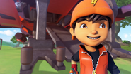 BoBoiBoy tersenyum