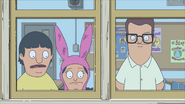 Henry messing with Tina and Susmita with Gene and Louise. ("UFO No You Didn't")