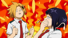 A stupefy Denki makes Kyoka laughs