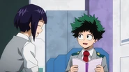 Izuku talking to Kyoka.