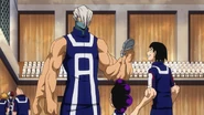 Denki watches Shoto in Grip Strength.