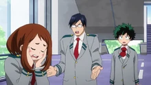 Ochaco embarrassedly tells her motivations to Izuku and Tenya.