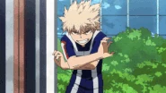 Izuku running behind Katsuki during the 50-meter dash.
