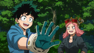 Izuku thanks Mei for the gloves.