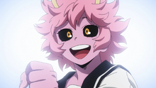 Mina Ashido en secundaria