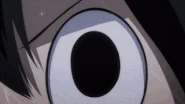 Grape Juice attempts to restrain Deku with Mineta Beads.