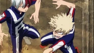 Bakugo desafiando a Shoto Todoroki