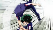 Izuku defeats Hitoshi.