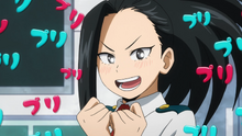 Momo Yaoyorozu feliz