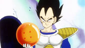 Vegeta amb bola de drac 4 estrelles