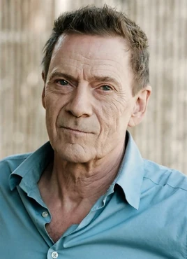 Jesper-christensen-portrait