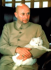 Pleasence-blofeld-promo-1