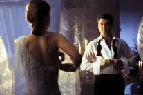 Zur Vortäuschung einer Beziehung gehen die beiden in die Vollen