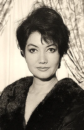 Zena-marshall-portrait