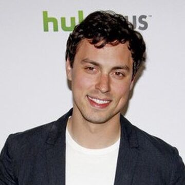 John Francis Daley Bones Wiki Fandom