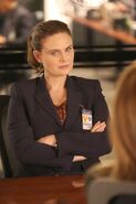 Bones-ep1102 sc4 0154 hires1.jpg (54 KB)