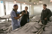 1x19 2.jpg (759 kio)