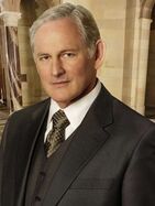 Victor Garber