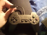 CAM00123.jpg (438 KB) A joypad.