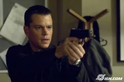 Jason-bourne-gun 001 1197330917