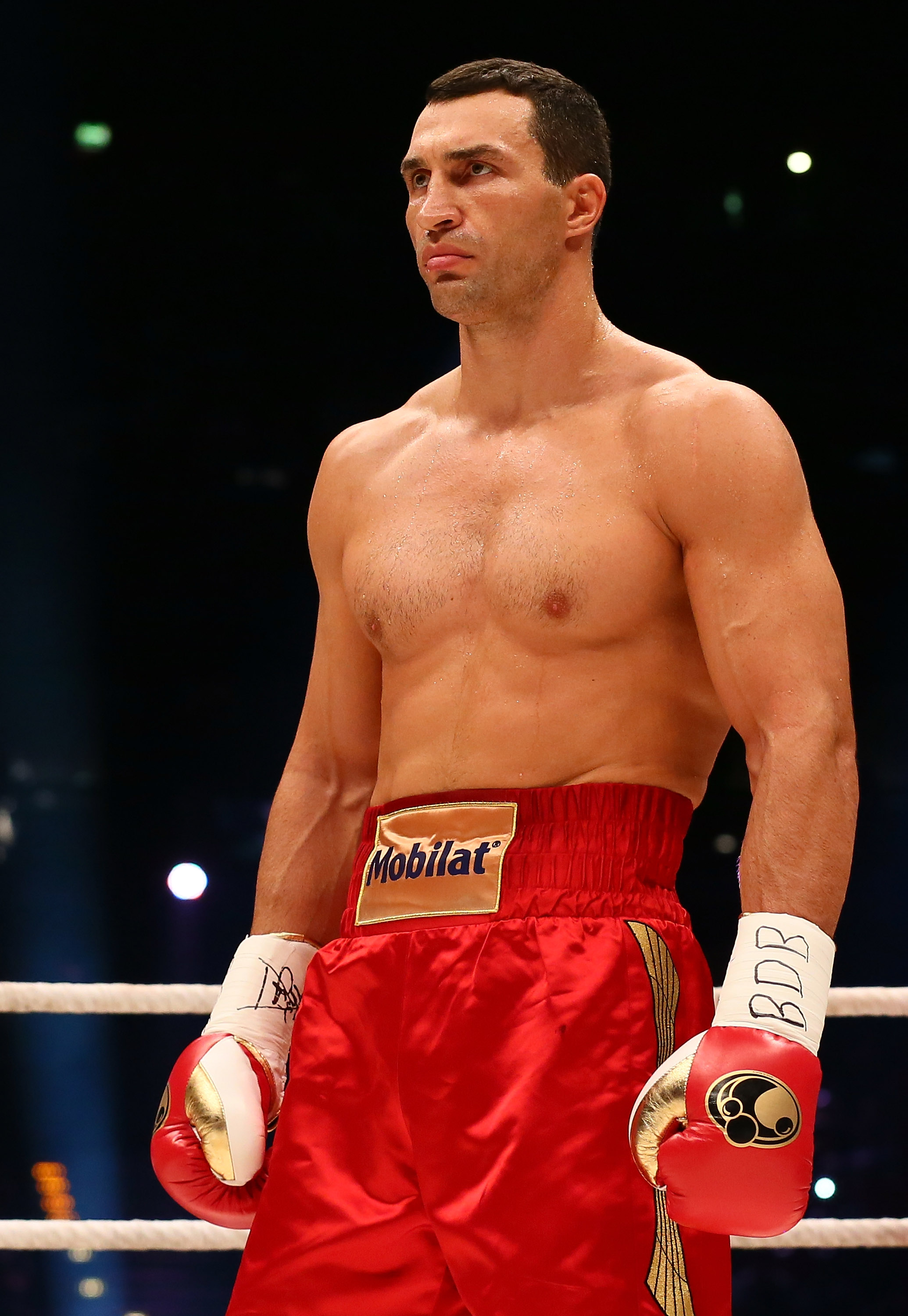 Klitschko Clinches His Way To Victory Over Peter - Boxing News 24