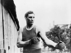 800px-Jess Willard 1915