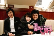 Ku and Lee with director Lee Min-woo