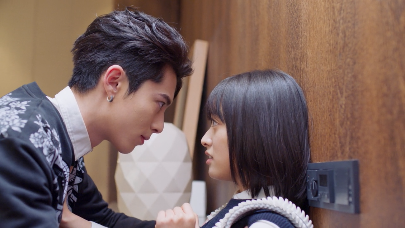 Dao Ming Si (Dylan Wang) and Shancai (Shen Yue) in Meteor Garden