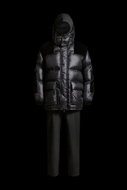 Moncler X Sacai Men's Black Full Look (FW2023) | Best Puffer Brand