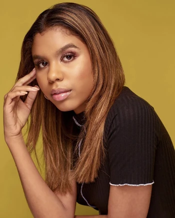 Luna | Brat Wiki | Fandom