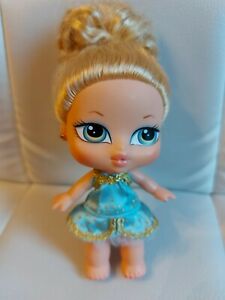 Bratz Babyz Doll: Storybook Collection Cloes Birthday Party Cloe Doll for  Replacement Doll or Custom -  India