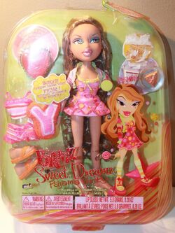 Bratz Doll Sweet Dreamz Pajama Party Cloe 1st Edition READ